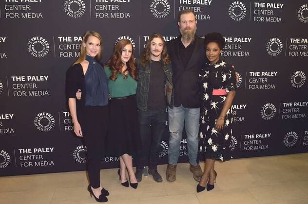 Francie Swift, Gillian Alexy, Kyle Gallner, Ryan Hurst und Christina Jackson bei der Season 2 Premiere der WGN America TV-Serie Outsiders im Paley Center for Media. Beverly Hills, 10.01.2017 Foto:xD.xStarbuckx xFuturexImage