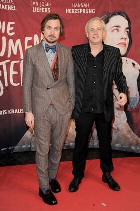 Lars Eidinger Chris Kraus Ankunft, roter Teppich zur Berlin Premiere DIE BLUMEN VON GESTERN im Kino International in Berlin, am 11.01.2017