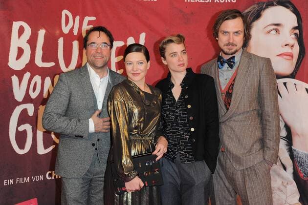 Jan Josef Liefers, Hannah Herzsprung, Adele Haenel, Lars Eidinger Ankunft, roter Teppich zur Berlin Premiere DIE BLUMEN VON GESTERN im Kino International in Berlin, am 11.01.2017