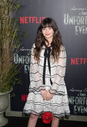 Malina Weissman arrives on the red carpet at the Netflix s premiere of A Series of Unfortunate Events on January 11, 2017 in New York City.  NYP20170111820 BRYANxR.xSMITH