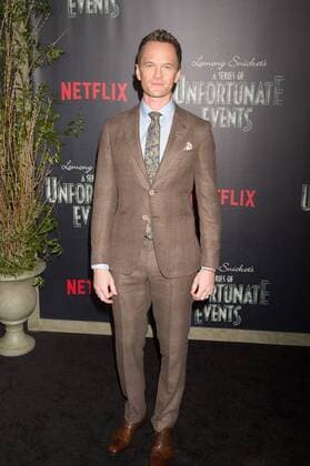 Bilder des Tages Neil Patrick Harris arrives on the red carpet at the Netflix s premiere of A Series of Unfortunate Events on January 11, 2017 in New York City.  NYP20170111840 BRYANxR.xSMITH