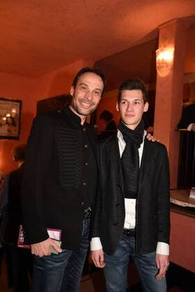 Manfred Stecher mit Sohn Premiere Ein Mann fürs Grobe Komoedie im Bayerischen Hof Theater München 11. Januar 2017