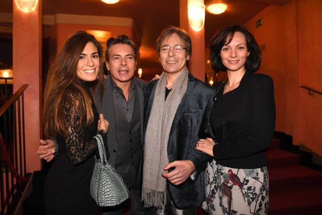 Pascal Breuer mit Freundin Loredana La Rocca und Jacques Breuer mit Ehefrau Viola Wedekind Premiere Ein Mann fürs Grobe Komoedie im Bayerischen Hof Theater München 11. Januar 2017