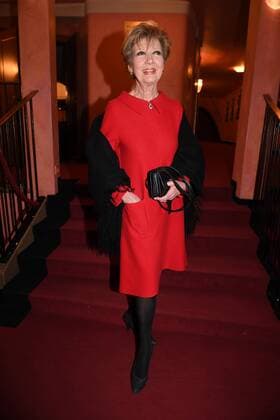 Carolin Reiber Premiere Ein Mann fürs Grobe Komoedie im Bayerischen Hof Theater München 11. Januar 2017