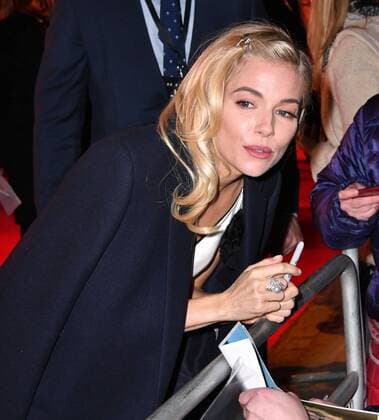 . 11 01 2017. London, United Kingdom. Sienna Miller attends Live By Night European film premiere. Premiere of Live By Night, an adaptation of Dennis Lehane s Prohibition era drama, about a Boston police captain s son and the many characters he comes across on a daily basis, at BFI Southbank, London.  xNilsxJorgensenx xi-Imagesx IIM-14158-0062
