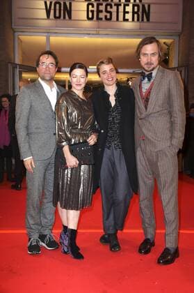 Jan Josef Liefers, Hannah Herzsprung, Adele Haenel und Lars Eidinger bei der Premiere des Kinofilms Die Blumen von gestern im Kino International. Berlin, 11.01.2017 Foto:xS.xGabschx xFuturexImage