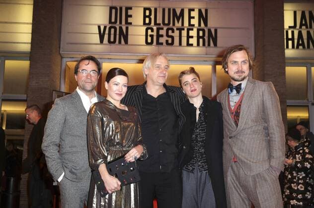 Jan Josef Liefers, Hannah Herzsprung, Chris Kraus, Adele Haenel und Lars Eidinger bei der Premiere des Kinofilms Die Blumen von gestern im Kino International. Berlin, 11.01.2017 Foto:xS.xGabschx xFuturexImage
