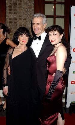 Nov. 14, 2006 - New York, New York, U.S. - I11378KBA. CHICAGO CELEBRATES IT S 10TH YEAR ON BROADWAY WITH A GALA BENEFIT PERFORMANCE BENEFITTING SAFEHORIZONS ORGANIZATION. THE AMBASSADOR THEATER , NEW YORK New York. 11-14-2006. 2006.CHITA RIVERA AND DAVID NAUGHTON WITH BEBE NEUWIRTH - ZUMAbb3_ 20061114_gaf_bb3_011