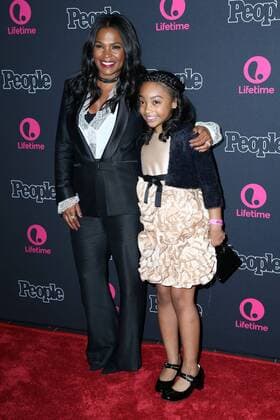 LOS ANGELES - DEC 13: Nia Long, Sanai Victoria at the Beaches Los Angeles Premiere at Regal LA Live on December 13, 2017 in Los Angeles, CA  Copyright: xHPAx xIPAx