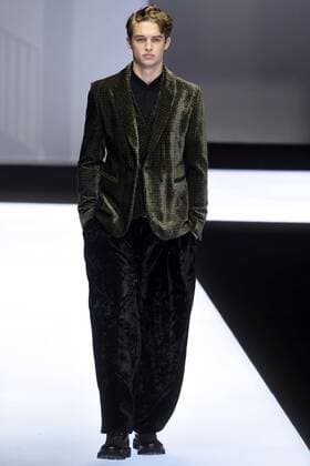 Milan Men s Fashion Week Fall Winter 2017 18 - Emporio Armani Fashion Show  Copyright: xSimonaxChiocciax xIPAx