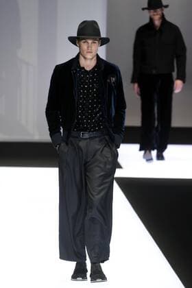 Milan Men s Fashion Week Fall Winter 2017 18 - Emporio Armani Fashion Show  Copyright: xSimonaxChiocciax xIPAx