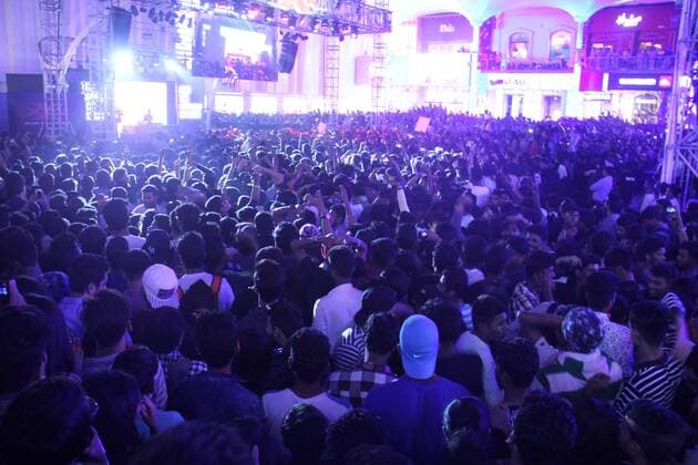 MUMBAI, INDIA - JANUARY 12: Huge crowd gathered during a meet and greet with Hollywood actor Vin Diesel and Bollywood actor Deepika Padukone to promote the film xXx: Return of Xander Cage , on January 12, 2017 in Mumbai, India. . xXx: Return of Xander Cage is a 2017 American action film directed by D. J. Caruso and written by F. Scott Frazier. It stars Vin Diesel, Donnie Yen, Deepika Padukone, Kris Wu, Ruby Rose, Tony Jaa, Nina Dobrev, Toni Collette and Samuel L. Jackson. It is the third film in the xXx franchise and a sequel to both xXx (2002) and xXx: State of the Union (2005). (Photo by Pramod Thakur Hindustan Times ) Hollywood Actor Vin Diesel And Bollywood Actor Deepika Padukone Meet Fans In Mumbai