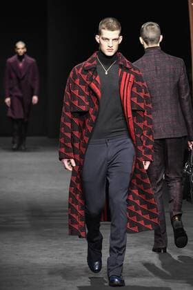 Milan Men s Fashion Week Fall Winter 2017 2018 - VERSACE fashionshow Pictured: model  Copyright: xRiccardoxGiordanoxSickix xIPAx