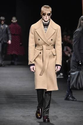 Milan Men s Fashion Week Fall Winter 2017 2018 - VERSACE fashionshow Pictured: model  Copyright: xRiccardoxGiordanoxSickix xIPAx