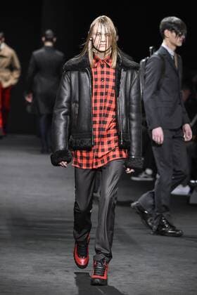 Milan Men s Fashion Week Fall Winter 2017 2018 - VERSACE fashionshow Pictured: model  Copyright: xRiccardoxGiordanoxSickix xIPAx