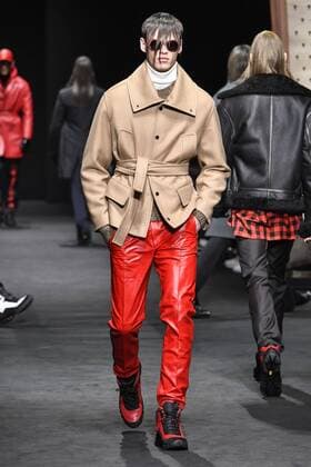 Milan Men s Fashion Week Fall Winter 2017 2018 - VERSACE fashionshow Pictured: model  Copyright: xRiccardoxGiordanoxSickix xIPAx