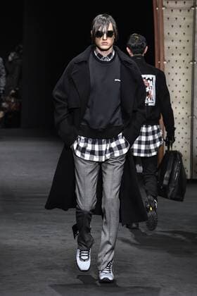 Milan Men s Fashion Week Fall Winter 2017 2018 - VERSACE fashionshow Pictured: model  Copyright: xRiccardoxGiordanoxSickix xIPAx