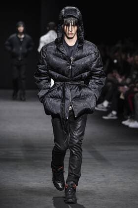 Milan Men s Fashion Week Fall Winter 2017 2018 - VERSACE fashionshow Pictured: model  Copyright: xRiccardoxGiordanoxSickix xIPAx