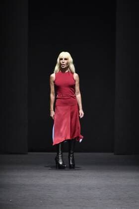 Milan Men s Fashion Week Fall Winter 2017 2018 - VERSACE fashionshow Pictured: Donatella Versace  Copyright: xRiccardoxGiordanoxSickix xIPAx