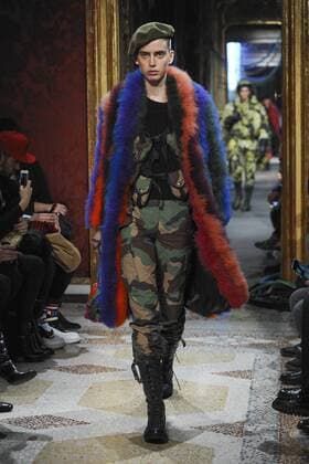 Milan Men s Fashion Week Fall Winter 2017 2018. Milano Moda Uomo, autunno inverno 2017 2018 . Moschino fashionshow Pictured: model  Copyright: xSickix xIPAx