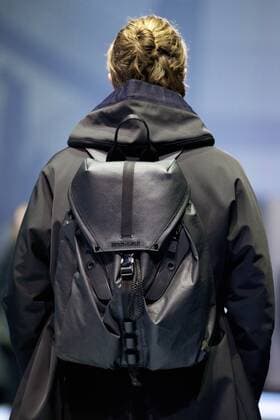 MILAN, A model presents a creation from the Fall Winter 2017 18 menswear collection of Emporio Armani during Milan Fashion Week in Milan, Italy, on Jan. 14, 2017. ) (zf) ITALY-MILAN-FASHION WEEK-MEN-EMPORIO ARMANI JinxYu 