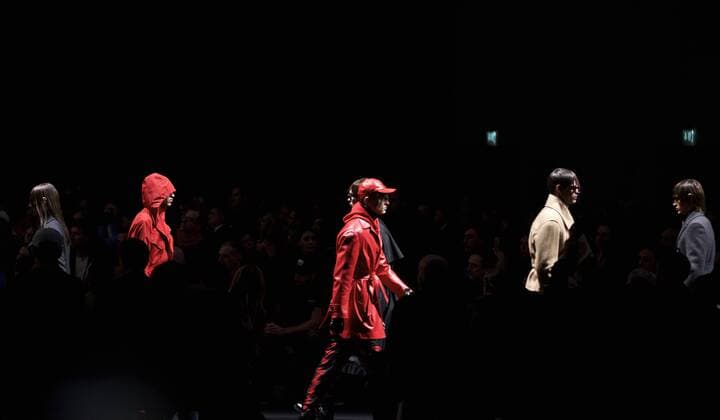 MILAN, Models present creations from the Fall Winter 2017 18 menswear collection of Versace during Milan Fashion Week in Milan, Italy, on Jan. 14, 2017. ) (zf) ITALY-MILAN-FASHION WEEK-MEN-VERSACE JinxYu 