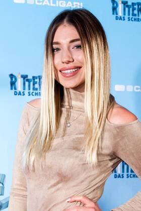 Bianca Heinicke (Bibi) bei der Premiere - Ritter Rost 2 Das Schrottkomplott - am 14.01.2017 im Cinedom Kino in Köln. Premiere - Ritter Rost 2 Das Schrottkomplott -