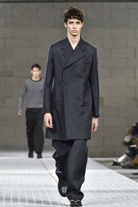 Milan Men s Fashion Week Fall Winter 2017 2018. Milano Moda Uomo, autunno inverno 2017 2018 . DIRK BIKKEMBERGS fashionshow Pictured: model  Copyright: xRiccardoxGiordanoxSickix xIPAx