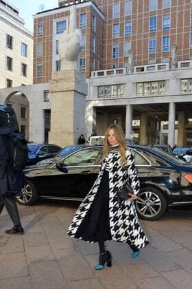 Milan arrival guests parade Salvatore Ferragamo. Milan Men s Fashion Week Fall Winter 2017 18. In the picture: Erica Pelosini  Copyright: xSimonexComix xIPAx