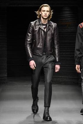 Milan Fashion Week - Salvatore Ferragamo Modenschau Milan Men s Fashion Week Fall Winter 2017 2018 - Ferragamo fashionshow Pictured: model  Copyright: xRiccardoxGiordanoxSickix xIPAx