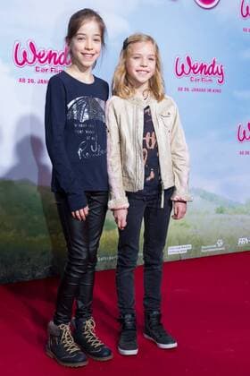 Amelie Lammers, Charlotte Gallia bei der Premiere - Wendy - am 15.01.2017 im Cinedom Kino in Köln. Premiere - Wendy -