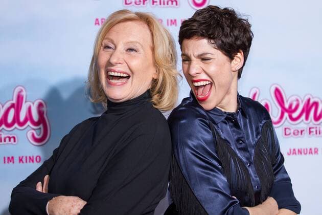 Maren Kroymann, Jasmin Gerat bei der Premiere - Wendy - am 15.01.2017 im Cinedom Kino in Köln. Premiere - Wendy -