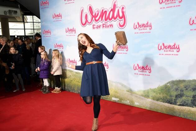 Die YouTuberin Damiana Spöckinger am 15.01.2017 in Köln auf dem roten Teppich bei der Premiere des Films Wendy der Film im Kölner Cinedom.