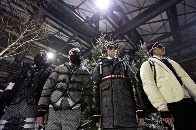 (170116) -- MILAN, Jan. 15, 2017 -- Models present creations from the Fall Winter 2017 18 menswear collection of Moncler Gamme Bleu during Milan Fashion Week in Milan, Italy, on Jan. 15, 2017. ) (yk) ITALY-MILAN-FASHION WEEK-MEN-MONCLER GAMME BLEU JinxYu 
