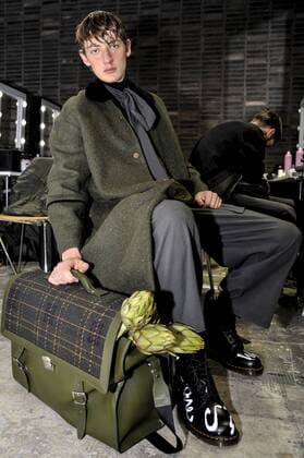 Italy:Miaoran backstage at Milan Fashion week Models are seen on backstage of Miaoran show during Milan Men s Fashion Week Fall Winter.  GaetanoxPiazzolla