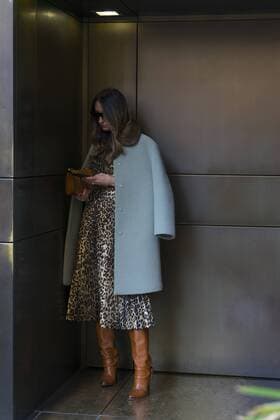 Milan, Italy - A guest during Milan Men s Fashion Week Fall Winter 2017 18 on January 15, 2017 in Milan, Italy. Milan Italy  - ZUMAn230 20170116_zaa_n230_165