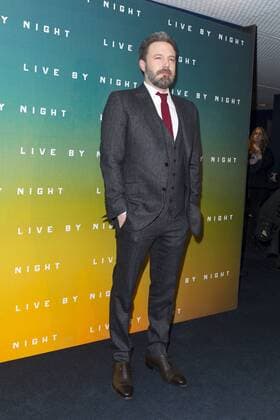 Ben Affleck CELEBRITES : Photo call du film LIVE BY NIGHT - Paris - 16 01 2017 StephenCaillet Panoramic 