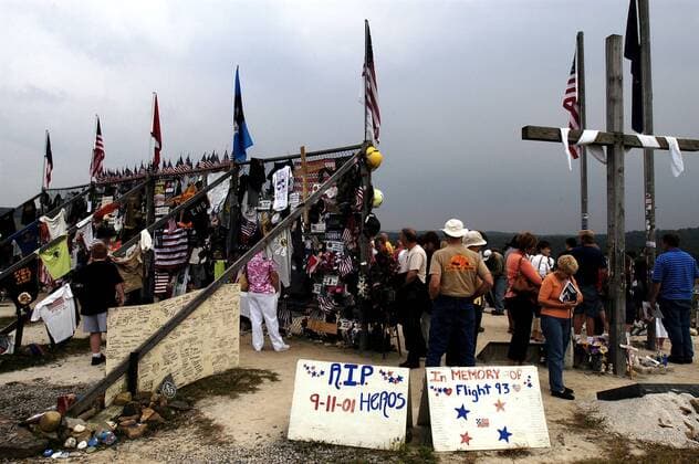 20 Jahre Anschläge vom 11. September: Gedenkkultur in den USA Sep 10, 2006; Shanksville, PA, USA; For the 5th anniversary of United Flight 93 on 9-11 a temporary memorial was set up for United Flight 93, that was thwarted by hijackers and crashed in a grassy field on September 11, 2001 in Shanksville, PA, 80 miles south of Pittsburgh. Mandatory - ZUMAc97_ 20060910_dan_c97_192