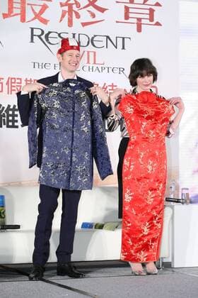 Milla Jovovich and Paul Anderson visit Taiwan for the promotion of their new movie Resident Evil: The Final Chapter in Taipei, Taiwan, China on 16th January, 2017.  201701161138