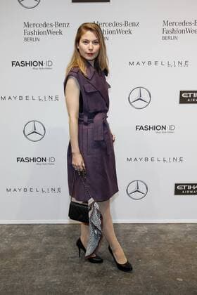 Nora von Waldstaetten - Ankunft zur Dorothee Schumacher Fashion-Show im Rahmen der Mercedes-Benz Fashion Week Berlin Spring Summer 2017 Collections im Kaufhaus Jandorf in Berlin am 17.01.2017. Mercedes-Benz Fashion Week Berlin Spring Summer 2017 Collections