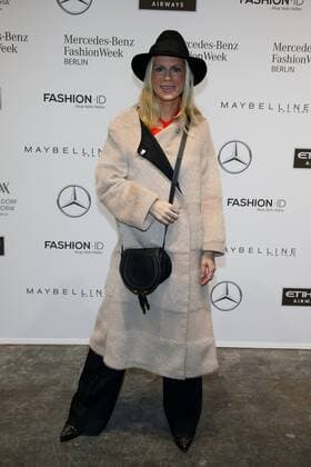 Tamara Graefin von Nayhauß - Ankunft zur Dorothee Schumacher Fashion-Show im Rahmen der Mercedes-Benz Fashion Week Berlin Spring Summer 2017 Collections im Kaufhaus Jandorf in Berlin am 17.01.2017. Mercedes-Benz Fashion Week Berlin Spring Summer 2017 Collections