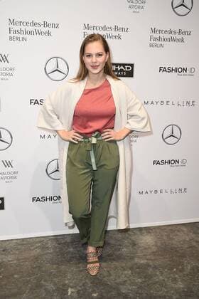 Alicia von Rittberg bei der Dorothee Schumacher Modenschau am 17.01.2017 im Rahmen der Mercedes-Benz Fashion Week Herbst Winter 2017 in Berlin MBFW Fashionweek 2017 Januar in Berlin- Dorothee Schumacher Fashionshow 