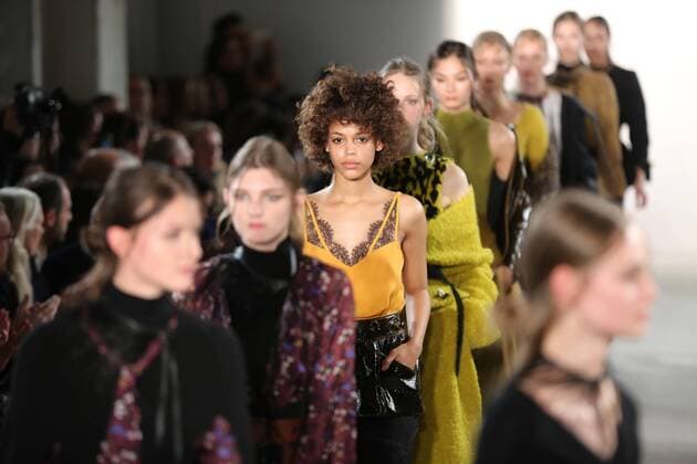 Berlin: Dorothee Schumacher at the Fashion Week Dorothee Schumacher showcases its latest Autumn Winter 2017 Collections in the Kaufhaus Jandorf in the Brunnenstrasse in Berlin-Mitte during the Mercedes-Benz Fashion Week Berlin Autumn Winter 2017 Collections. The photo shows models with the Dorothee Schumacher collection on the catwalk.  SimonexKuhlmey