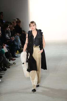 Berlin: Dorothee Schumacher at the Fashion Week Dorothee Schumacher showcases its latest Autumn Winter 2017 Collections in the Kaufhaus Jandorf in the Brunnenstrasse in Berlin-Mitte during the Mercedes-Benz Fashion Week Berlin Autumn Winter 2017 Collections. The photo shows models with the Dorothee Schumacher collection on the catwalk.  SimonexKuhlmey