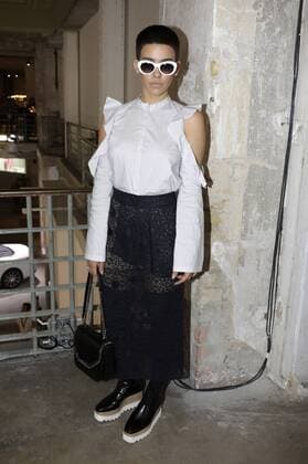 Alina Süggeler von Frida Gold bei der Dorothee Schumacher Fashion Show auf der Mercedes-Benz Fashion Week Berlin Autumn Winter 2017. Berlin, 17.01.2017 Foto:xS.xGabschx xFuturexImage