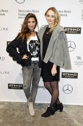 Nadine Menz und Anne-Catrin Wahls (ehemals Märzke) bei der Holy Ghost Fashion Show auf der Mercedes-Benz Fashion Week Berlin Autumn Winter 2017. Berlin, 17.01.2017 Foto:xF.xKernx xFuturexImage