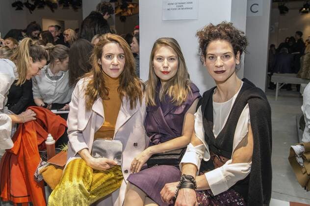 Julia Malik, Nora von Waldstätten und Bibiana Beglau bei der Dorothee Schumacher Fashion Show auf der Mercedes-Benz Fashion Week Berlin Autumn Winter 2017. Berlin, 17.01.2017 Foto:xK.xWernerx xFuturexImage