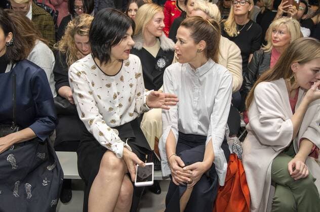 Jasmin Tabatabai und Alexandra Neldel bei der Dorothee Schumacher Fashion Show auf der Mercedes-Benz Fashion Week Berlin Autumn Winter 2017. Berlin, 17.01.2017 Foto:xK.xWernerx xFuturexImage