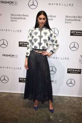 Anuthida Ploypetch bei der Ankunft zur Lena Hoschek Modenschau am 17.01.2017 im Rahmen der Mercedes-Benz Fashion Week Herbst Winter 2017 in Berlin MBFW Fashionweek 2017 Januar in Berlin- Lena Hoschek Fashionshow 