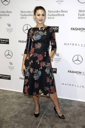 Fiona Erdmann bei der Lena Hoschek Fashion Show auf der Mercedes-Benz Fashion Week Berlin Autumn Winter 2017. Berlin, 17.01.2017 Foto:xS.xGabschx xFuturexImage